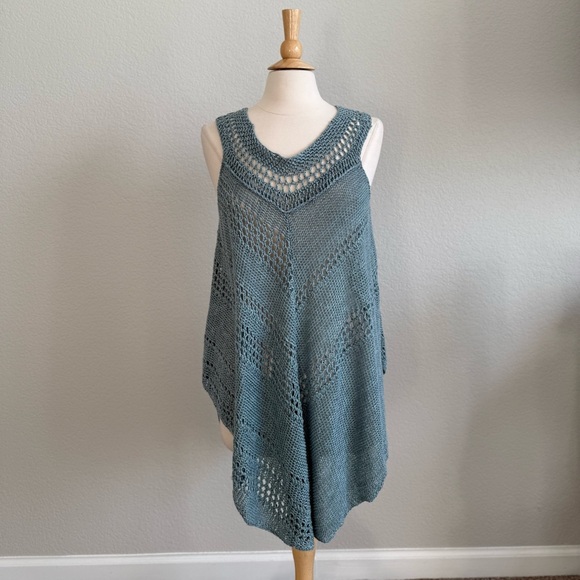 Free People Rhiannon Blue Knit Poncho top - Picture 2 of 5